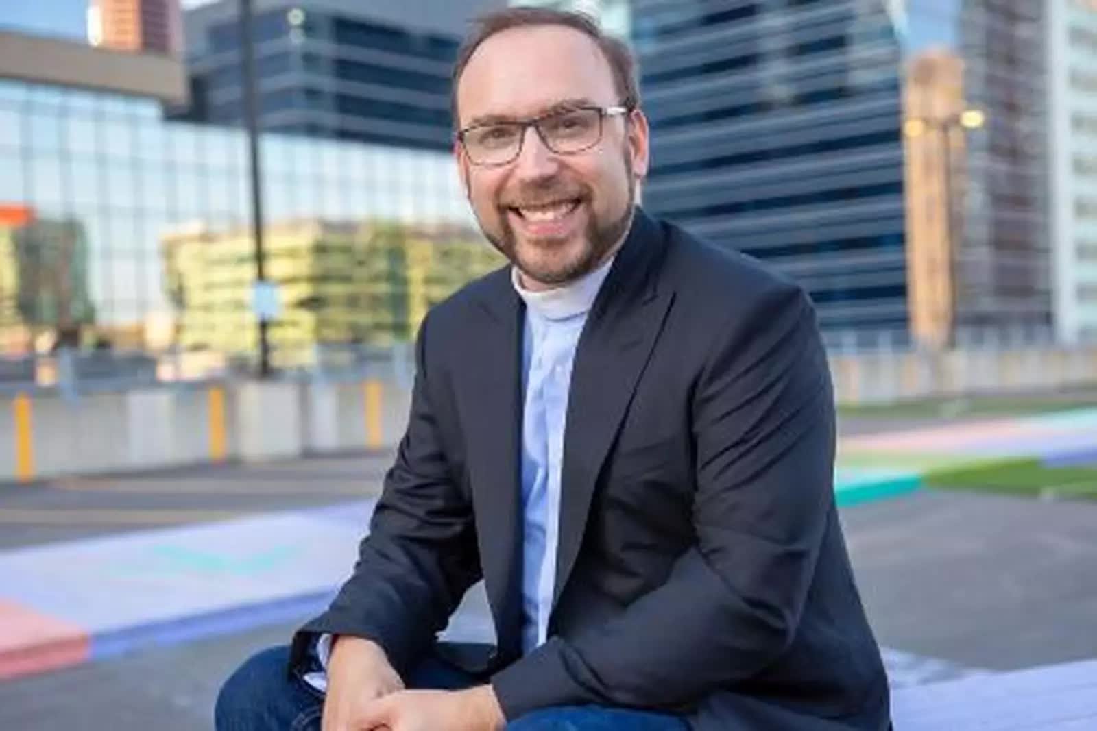 Being Silent with Jesus – The Crosswalk Devotional – August 11 – Daily Devotional - Imagem do artigo original