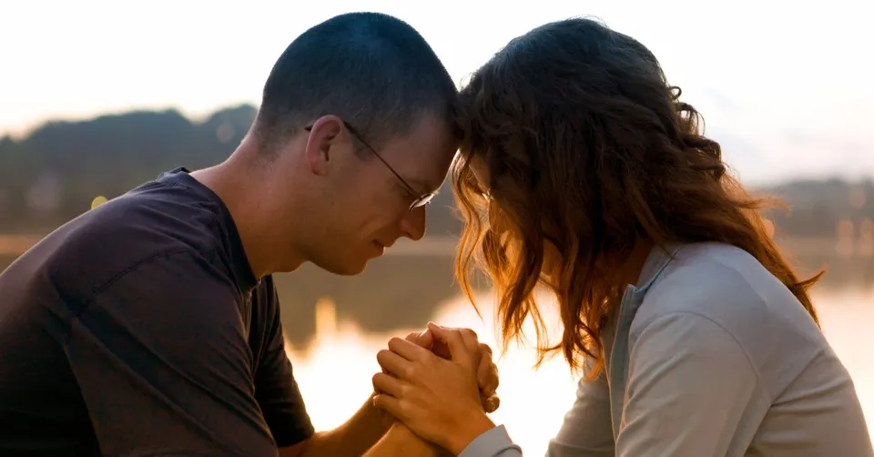 7 Commitments to Fight the Enemy Together – Christian Marriage Help and Advice - Imagem do artigo original